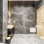 Stylish Sky Romantic Sea & View Appartamento Durrës