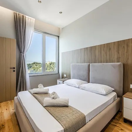 Stylish Sky Romantic Sea & View *